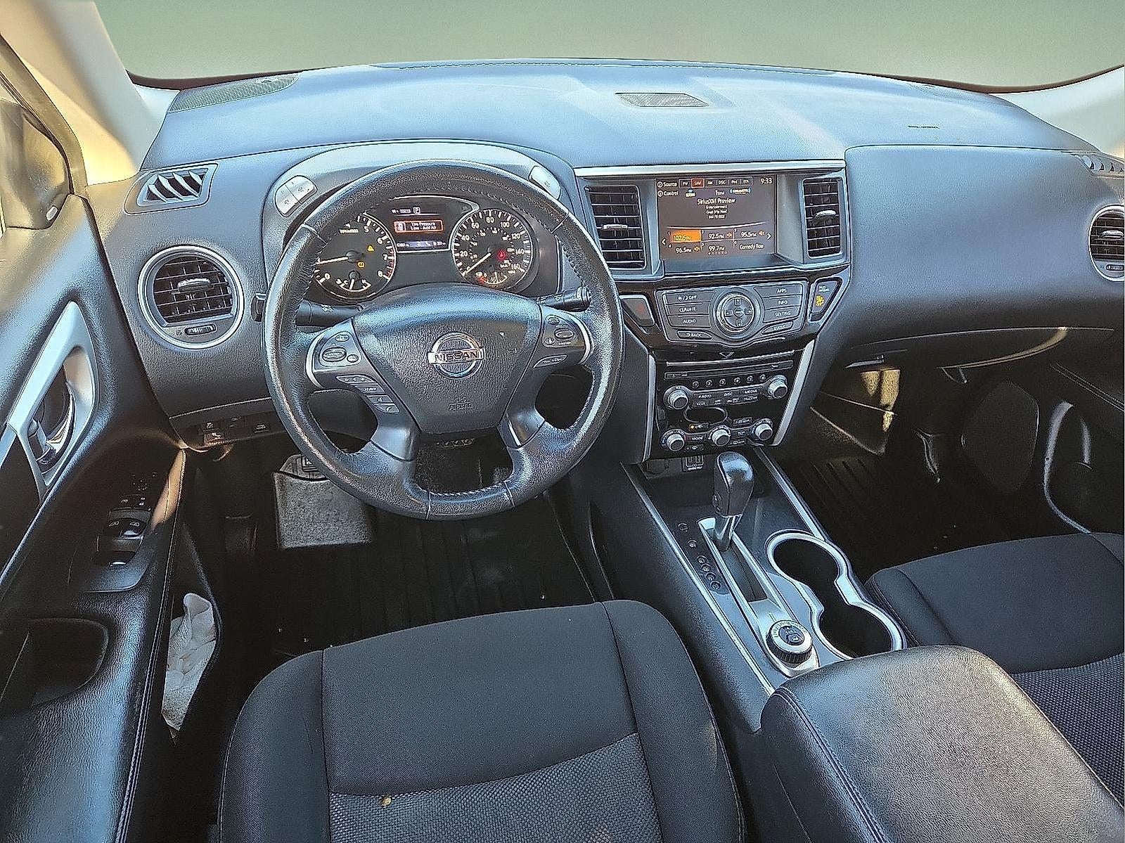 2019 Nissan Pathfinder SV