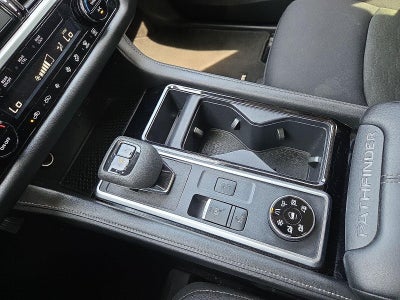 2024 Nissan Pathfinder SV 4WD