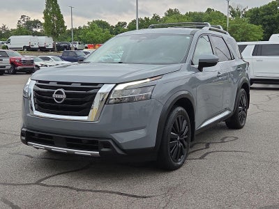 2024 Nissan Pathfinder Platinum FWD