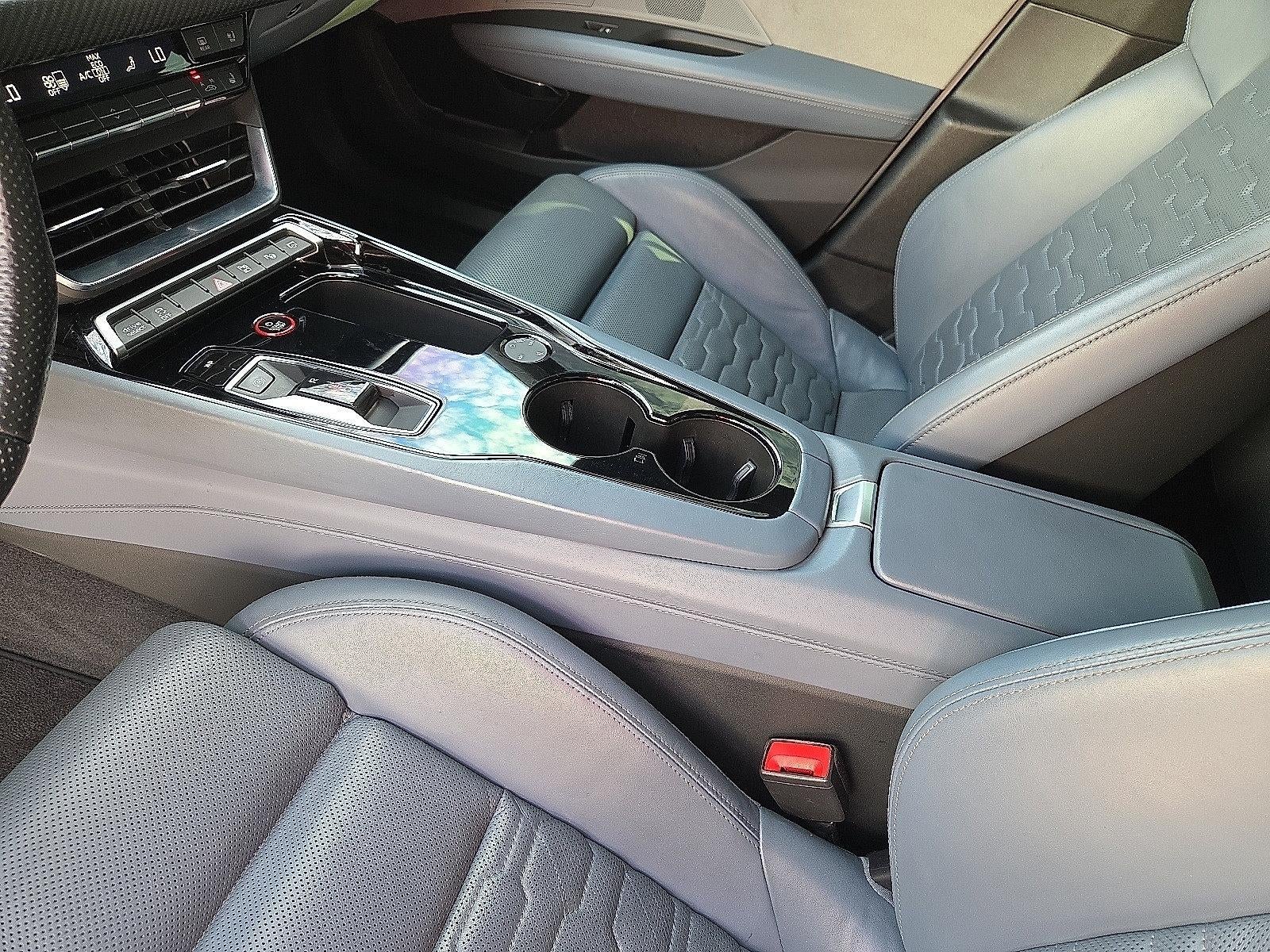 2023 Audi RS e-tron GT Base