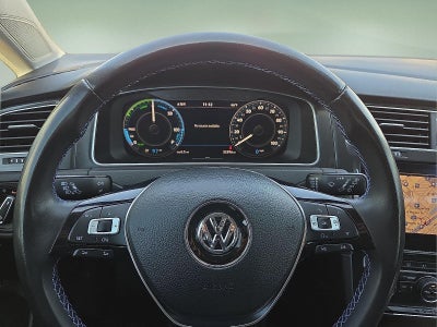 2018 Volkswagen e-Golf SEL Premium