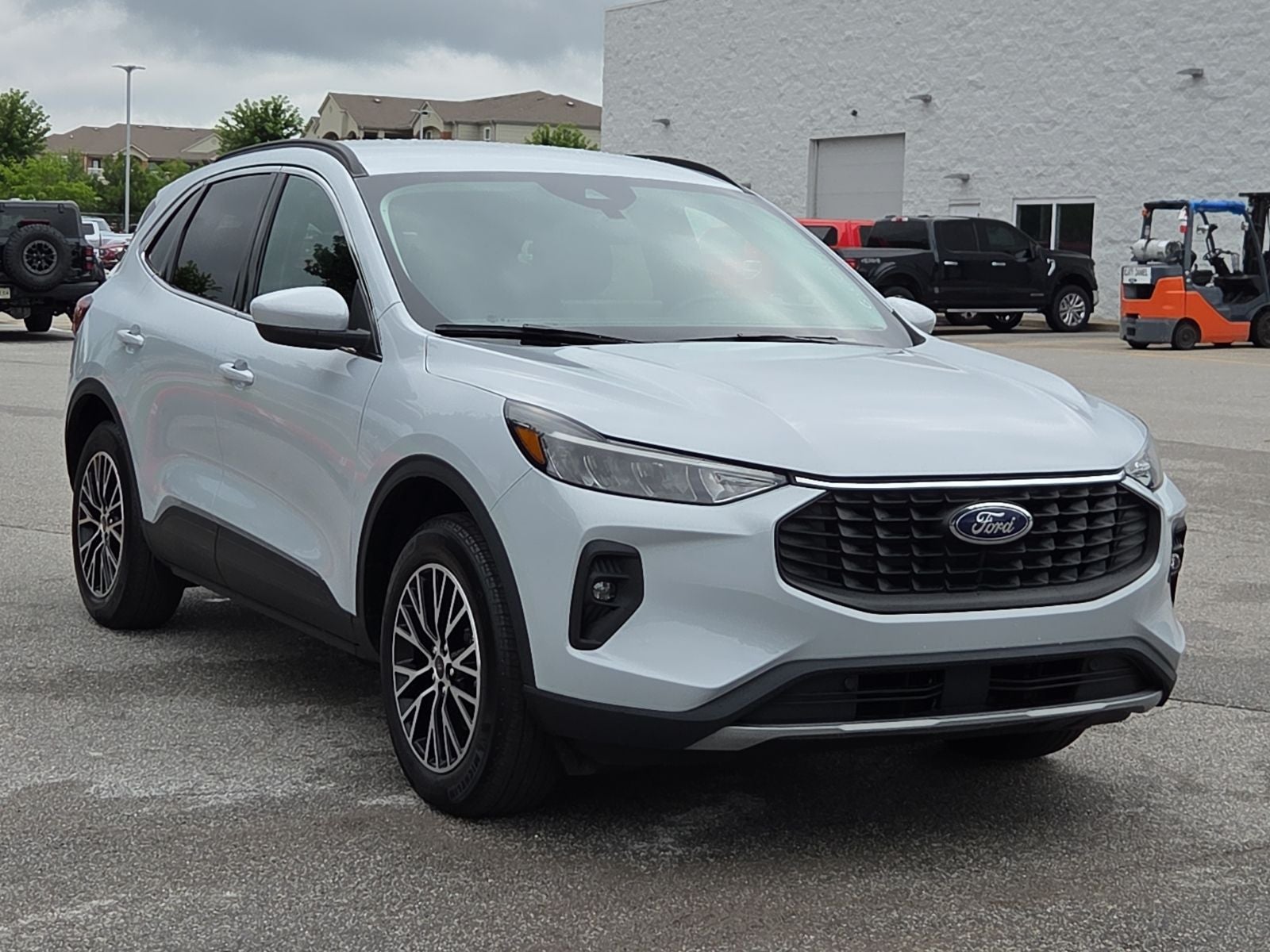 2025 Ford Escape Plug-In Hybrid Base