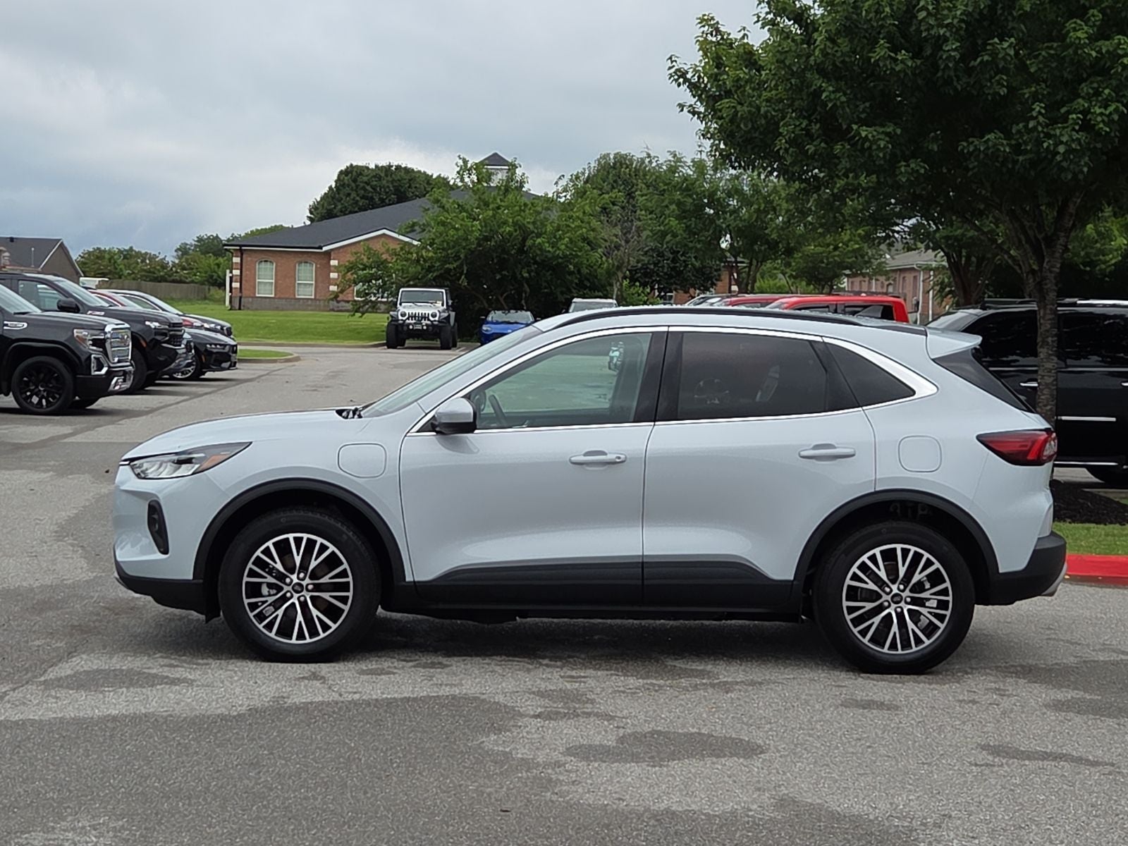 2025 Ford Escape Plug-In Hybrid Base