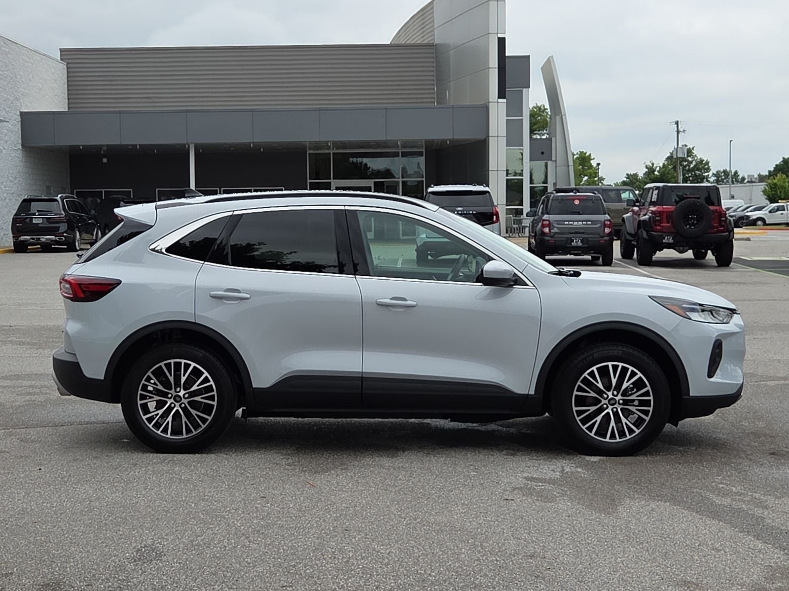 2025 Ford Escape Plug-In Hybrid Base