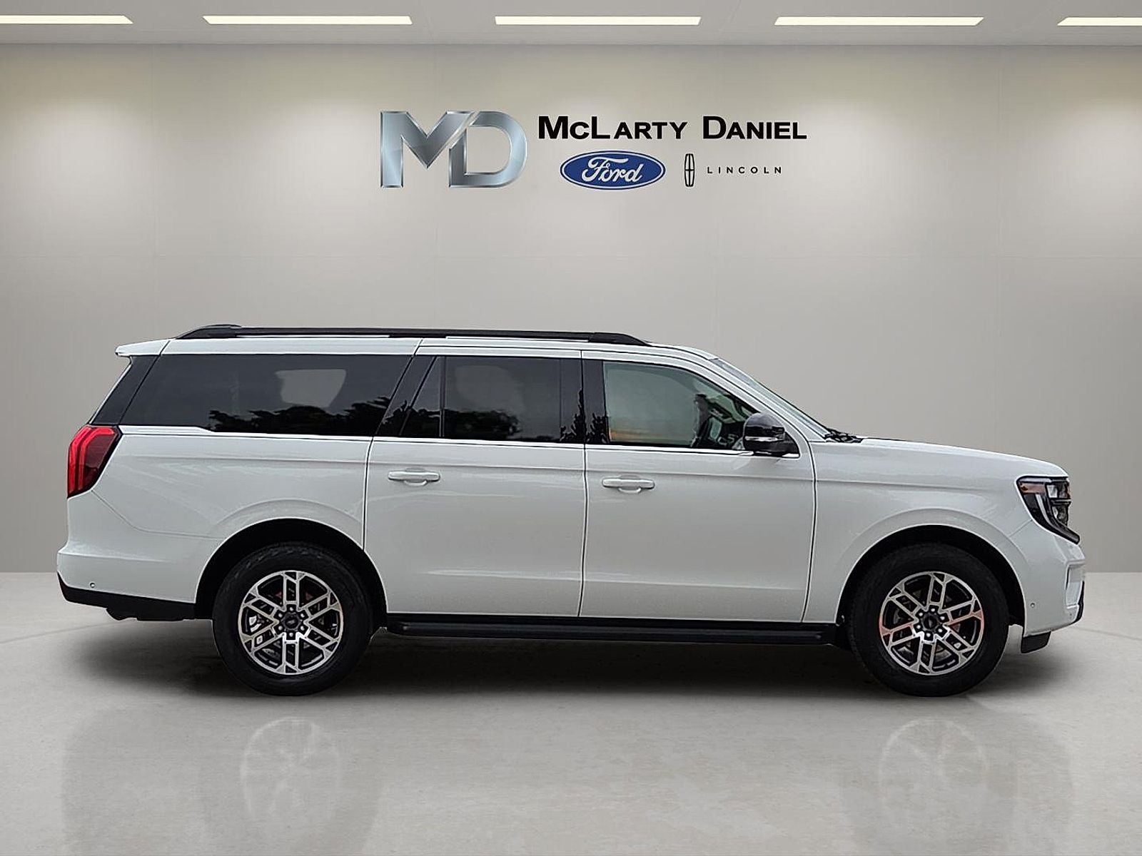 2025 Ford Expedition Max Active
