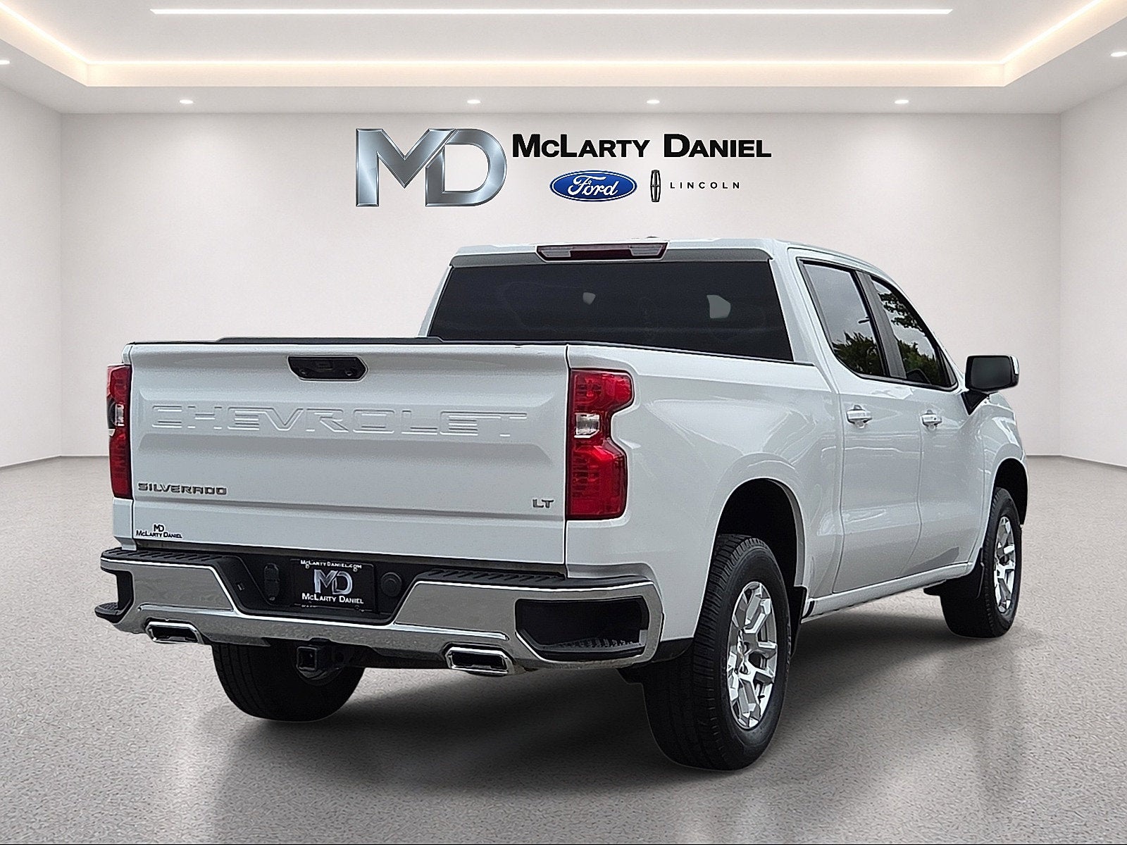 2024 Chevrolet Silverado 1500 LT LT1