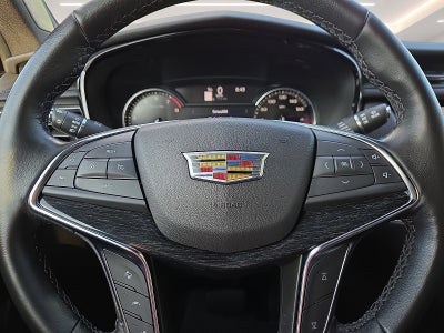2022 Cadillac XT5 Premium Luxury