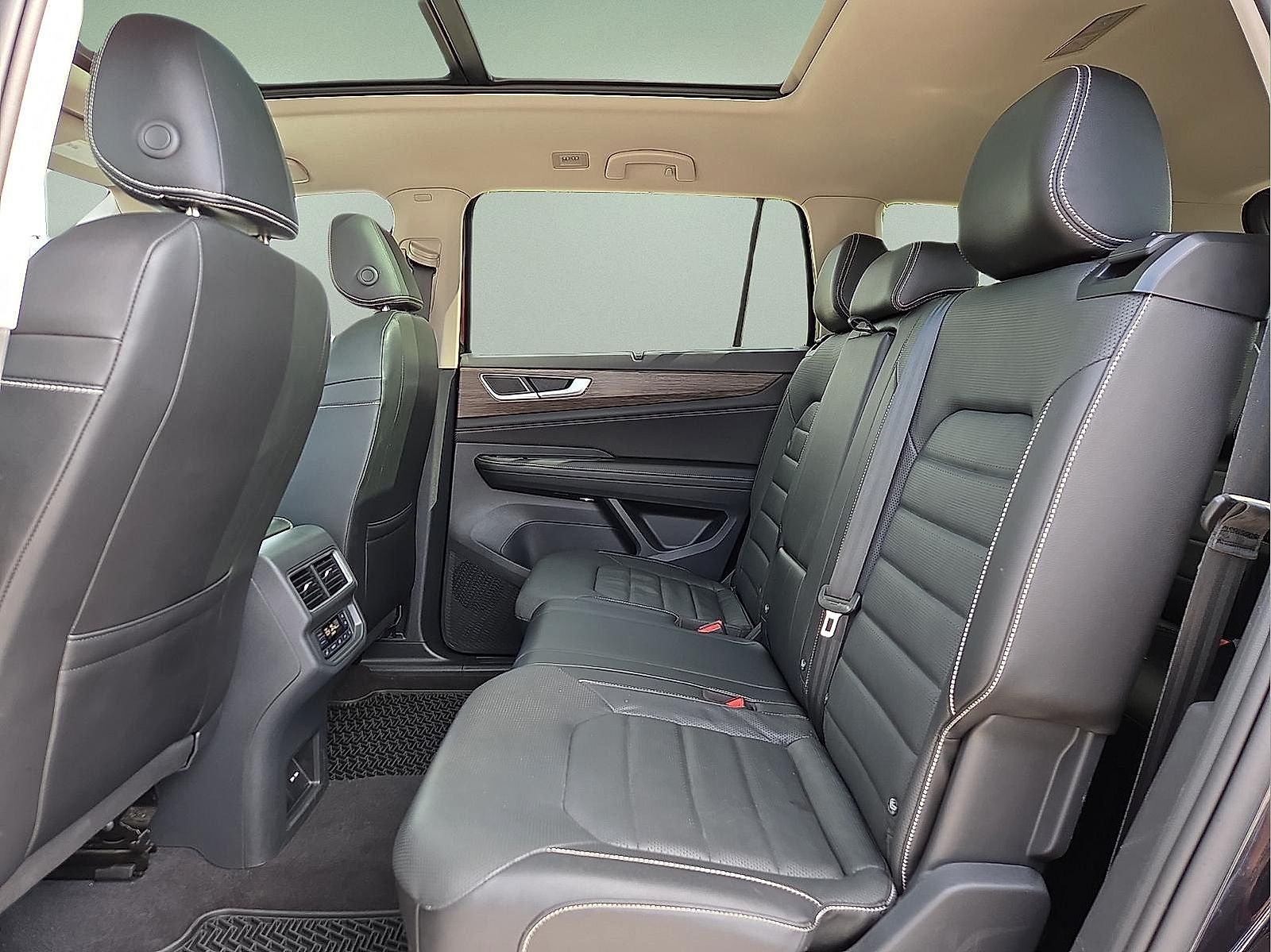 2024 Volkswagen Atlas 2.0T SEL