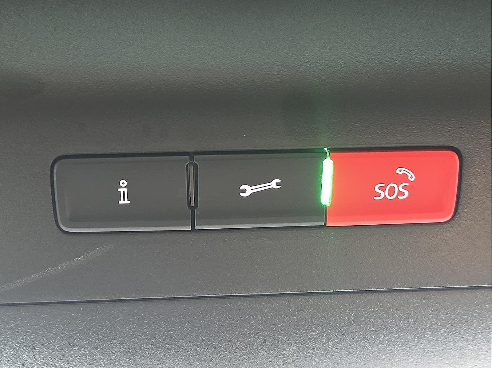 2022 Volkswagen Atlas Cross Sport 3.6L V6 SEL Premium R-Line