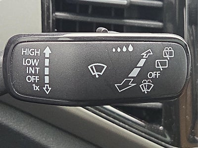 2022 Volkswagen Atlas Cross Sport 3.6L V6 SEL Premium R-Line