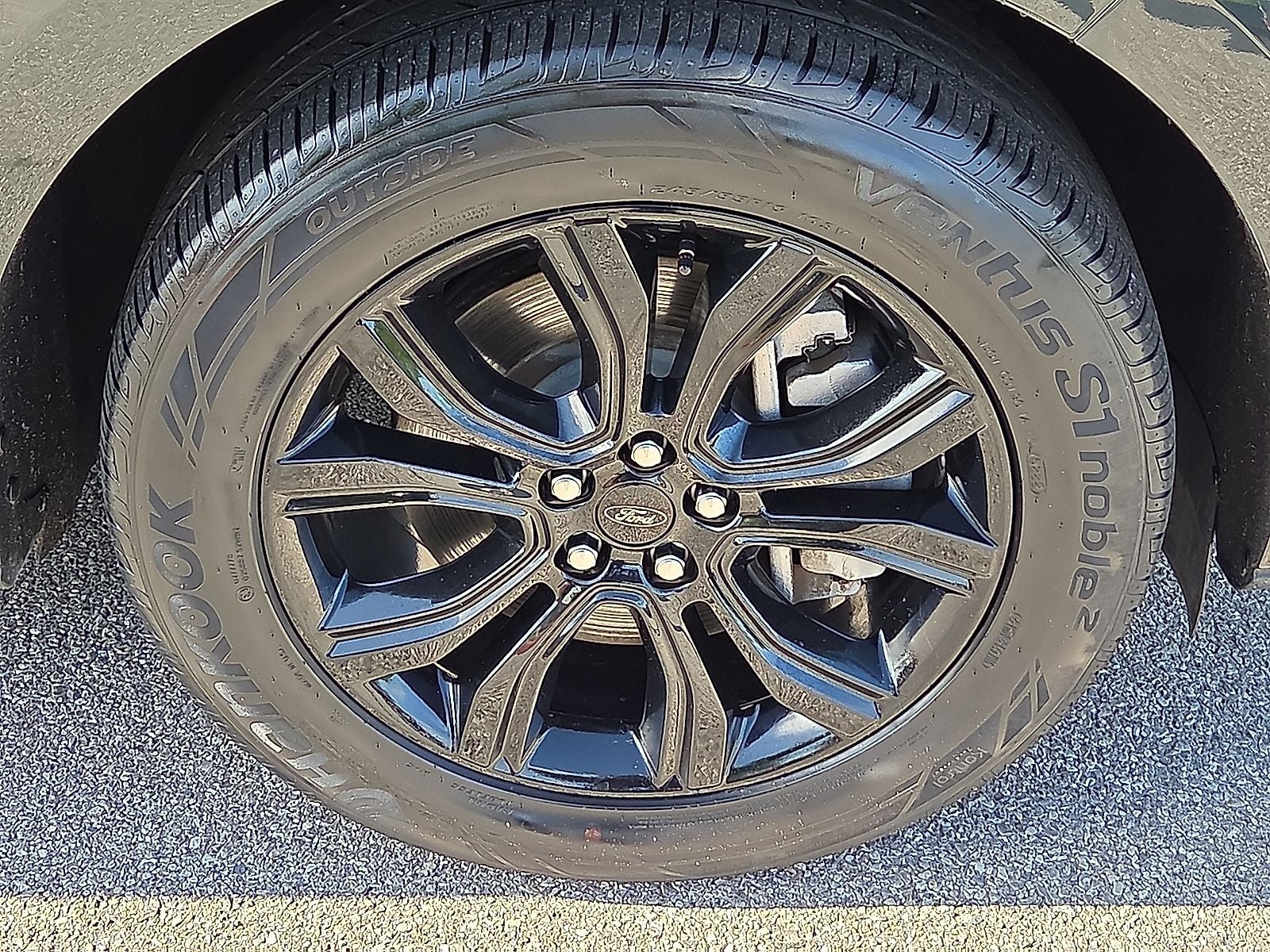 2023 Ford Edge SE