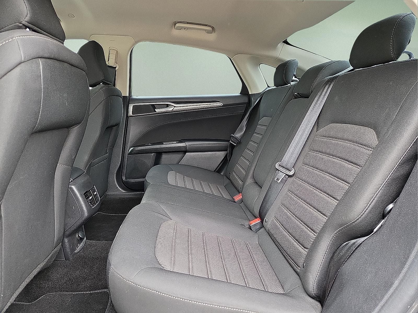 2020 Ford Fusion Hybrid SE