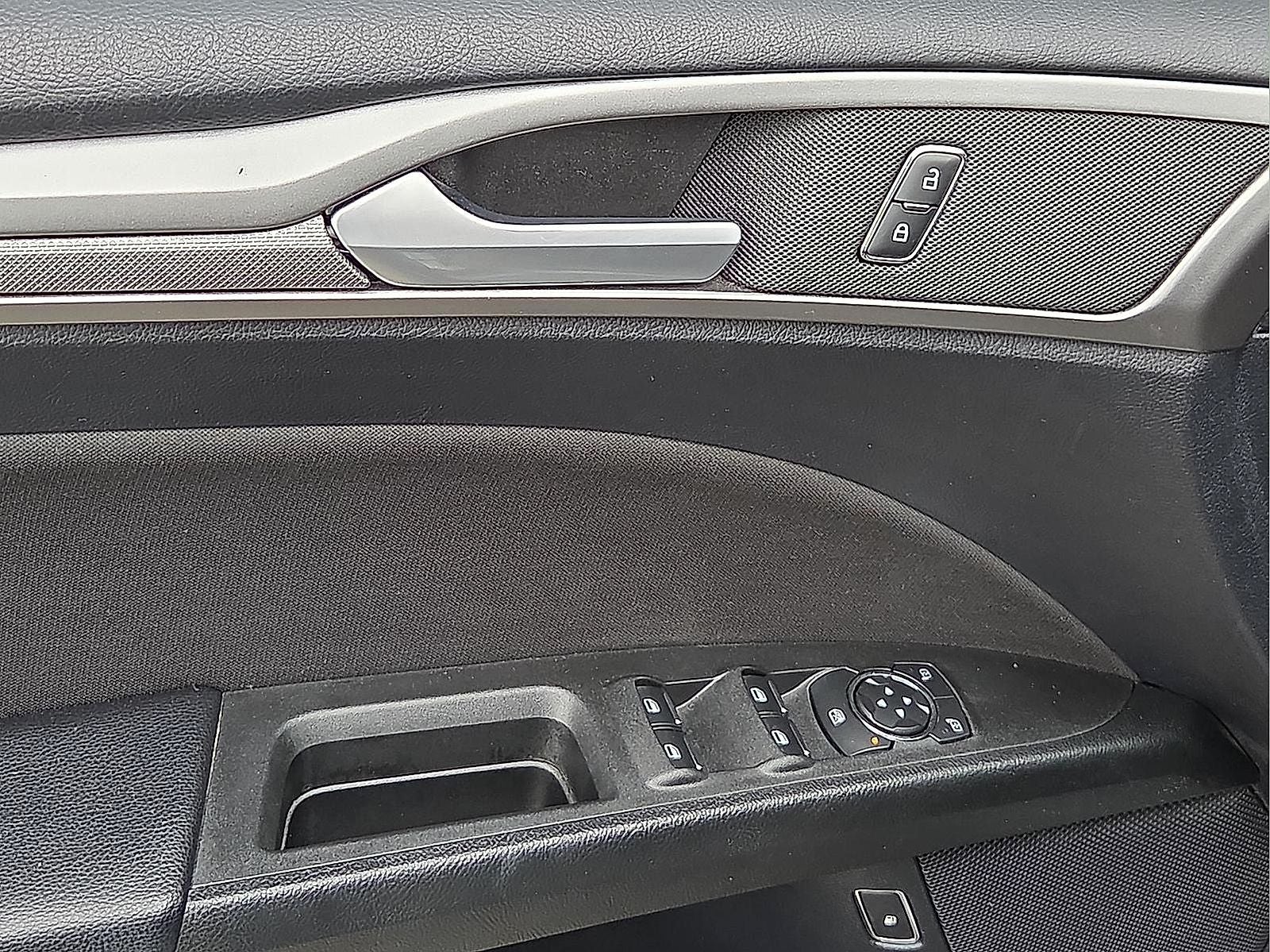2020 Ford Fusion Hybrid SE