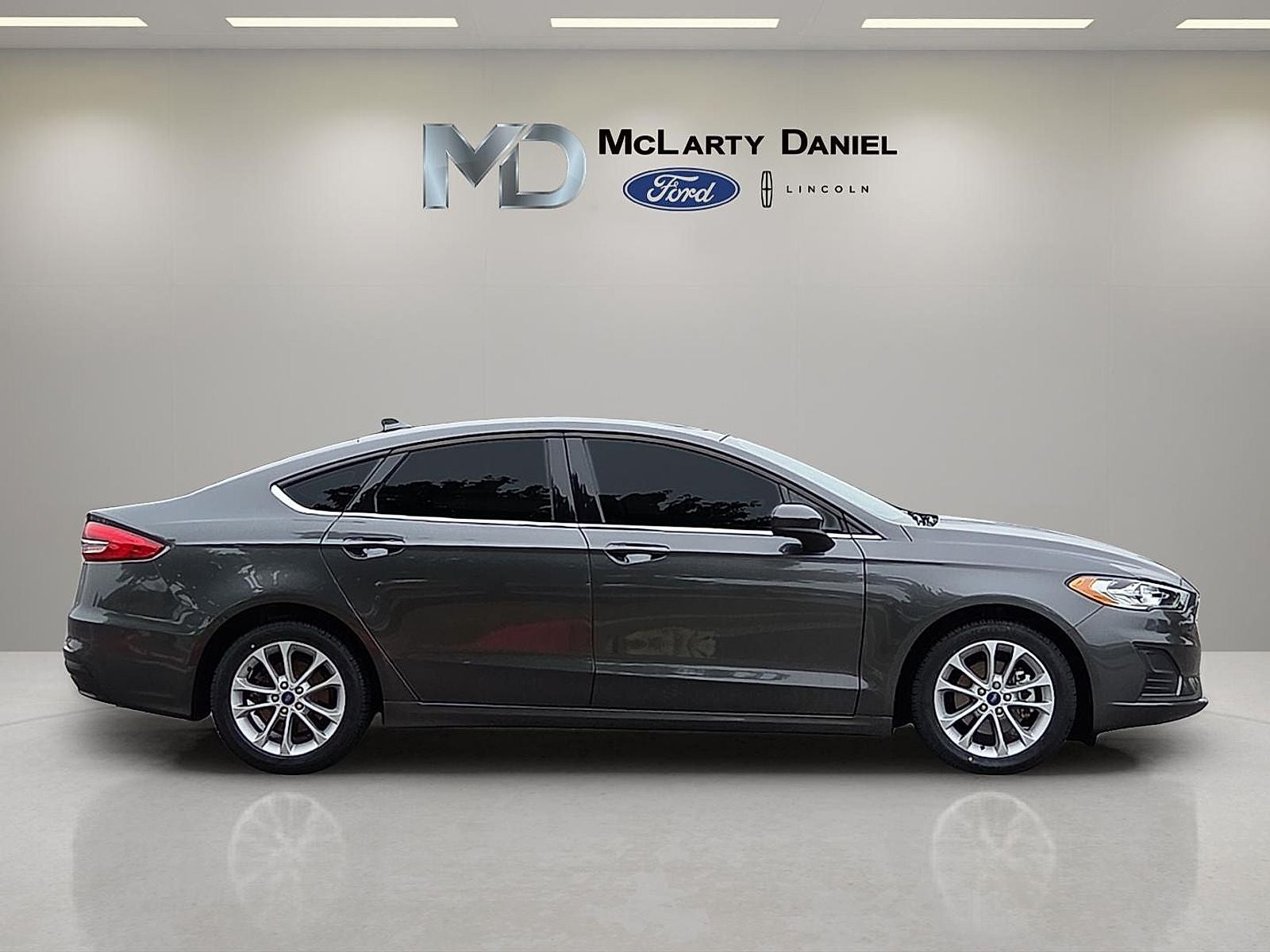 2020 Ford Fusion Hybrid SE
