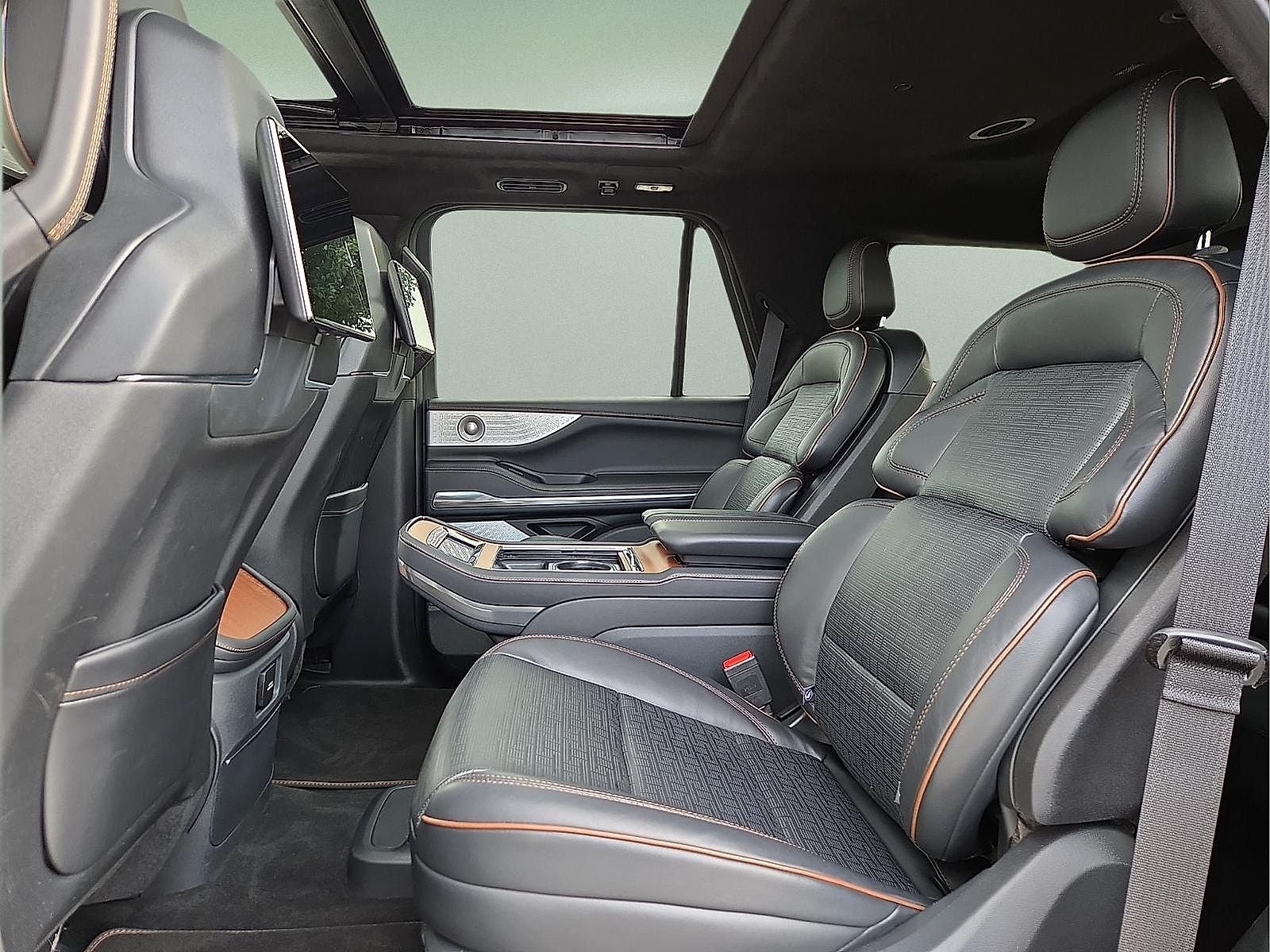2025 Lincoln Navigator Black Label