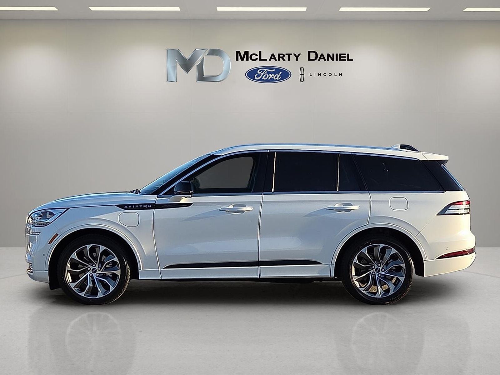 2022 Lincoln Aviator Plug-In Hybrid Grand Touring