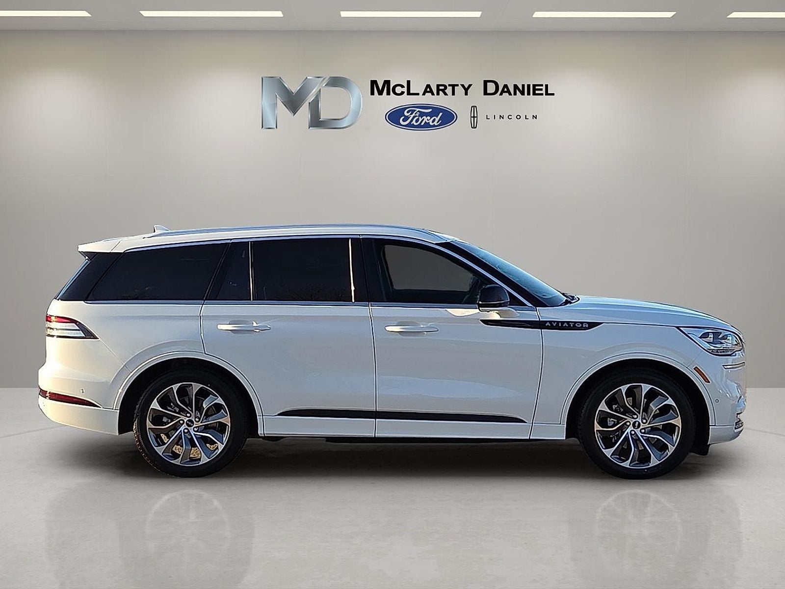 2022 Lincoln Aviator Plug-In Hybrid Grand Touring