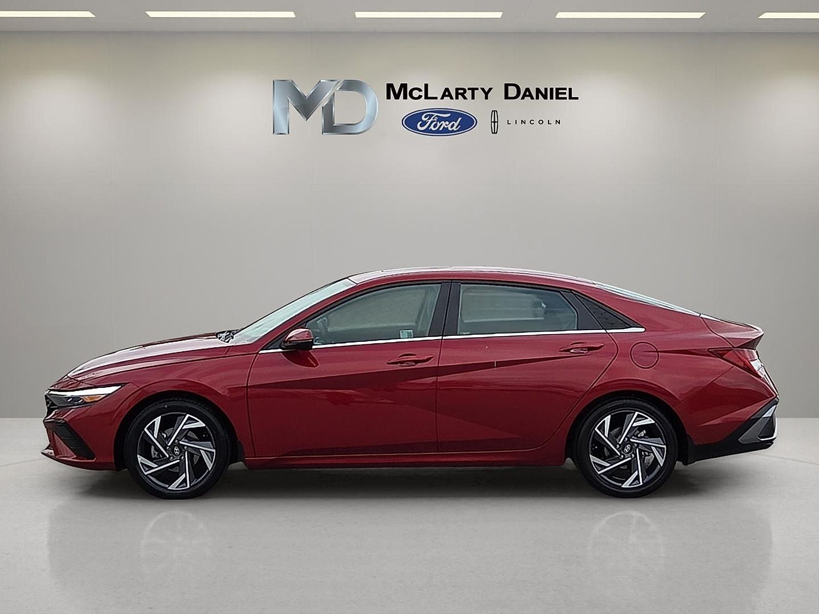 2025 Hyundai Elantra Hybrid Limited