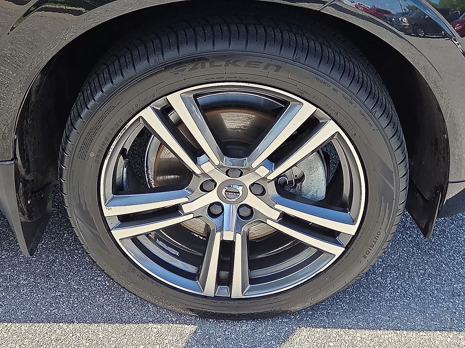 2018 Volvo XC60 T6 Momentum