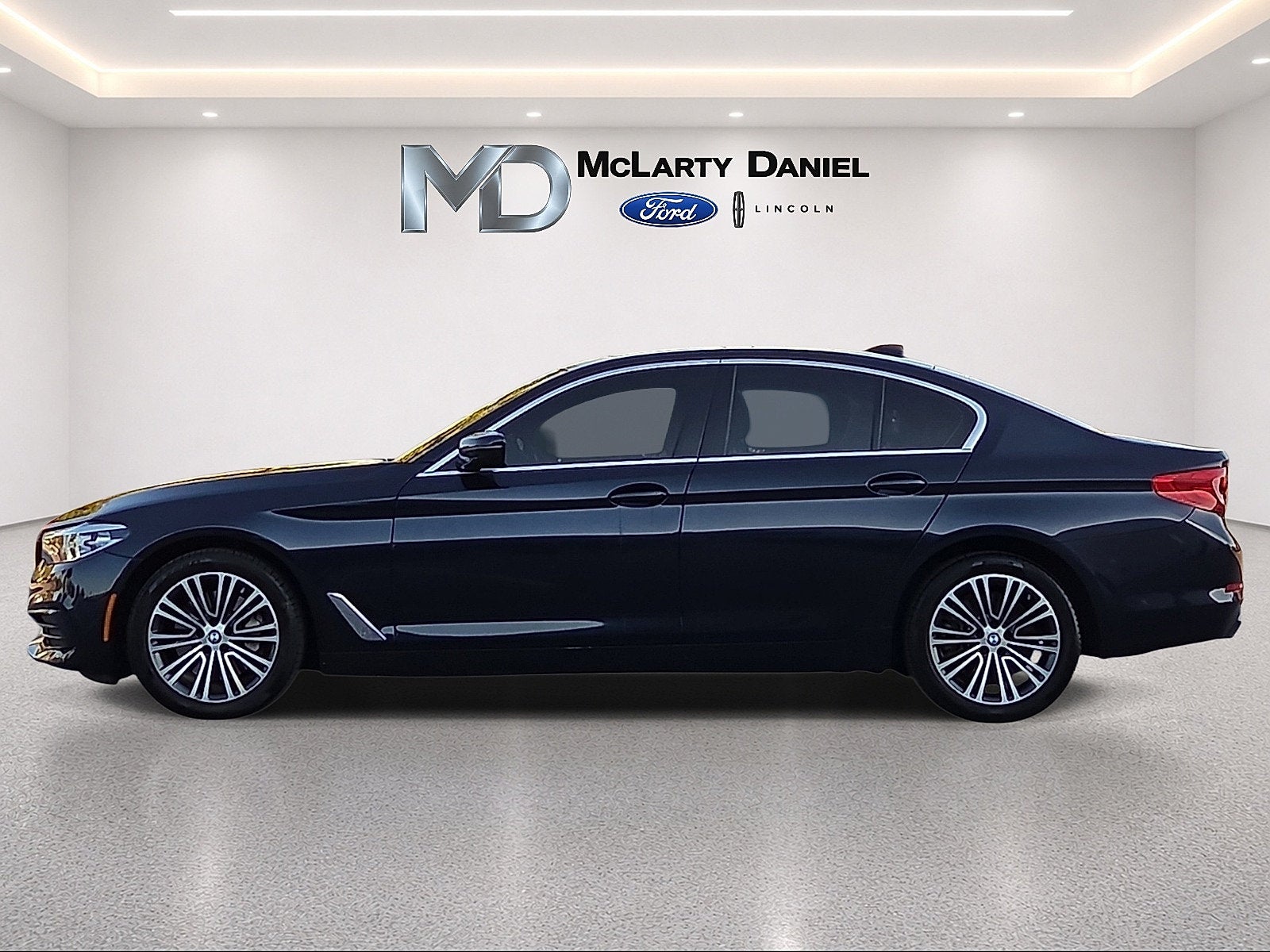 2019 BMW 5 Series 540i xDrive