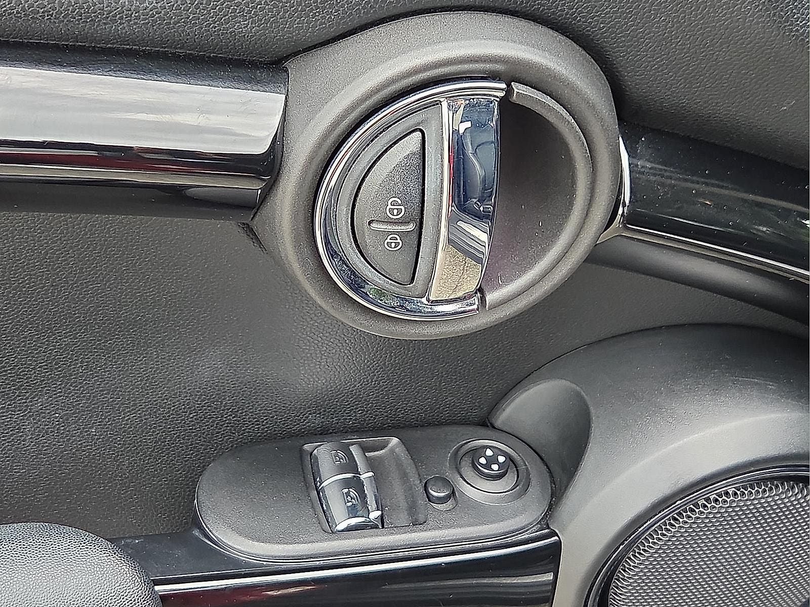 2020 MINI Cooper S Signature
