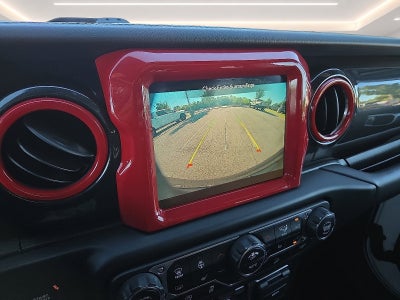 2020 Jeep Wrangler Unlimited Sahara Altitude