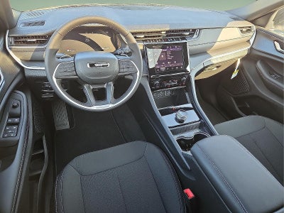 2025 Jeep Grand Cherokee L Laredo X 4x4