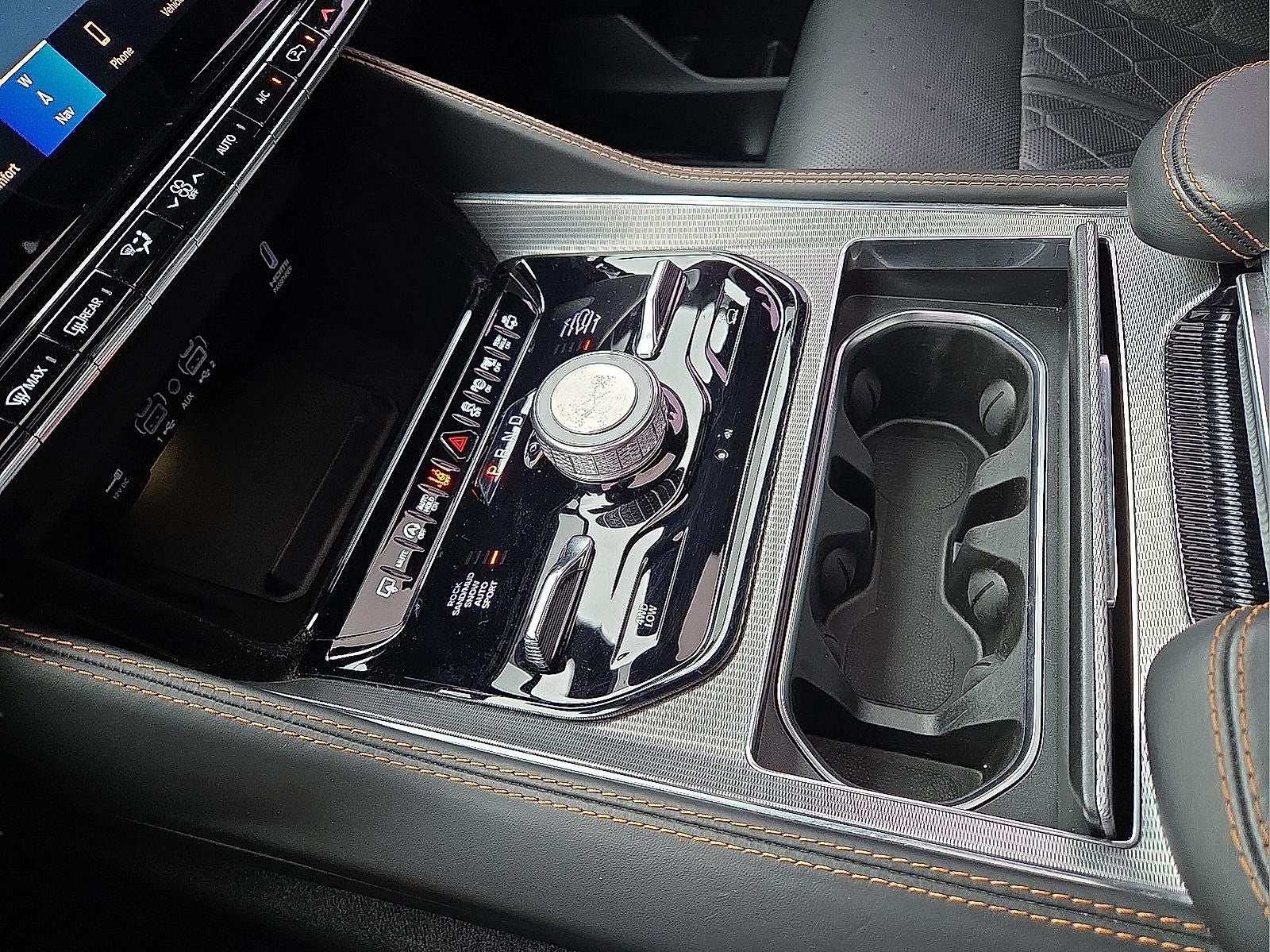 2023 Jeep Grand Wagoneer L Series III 4x4