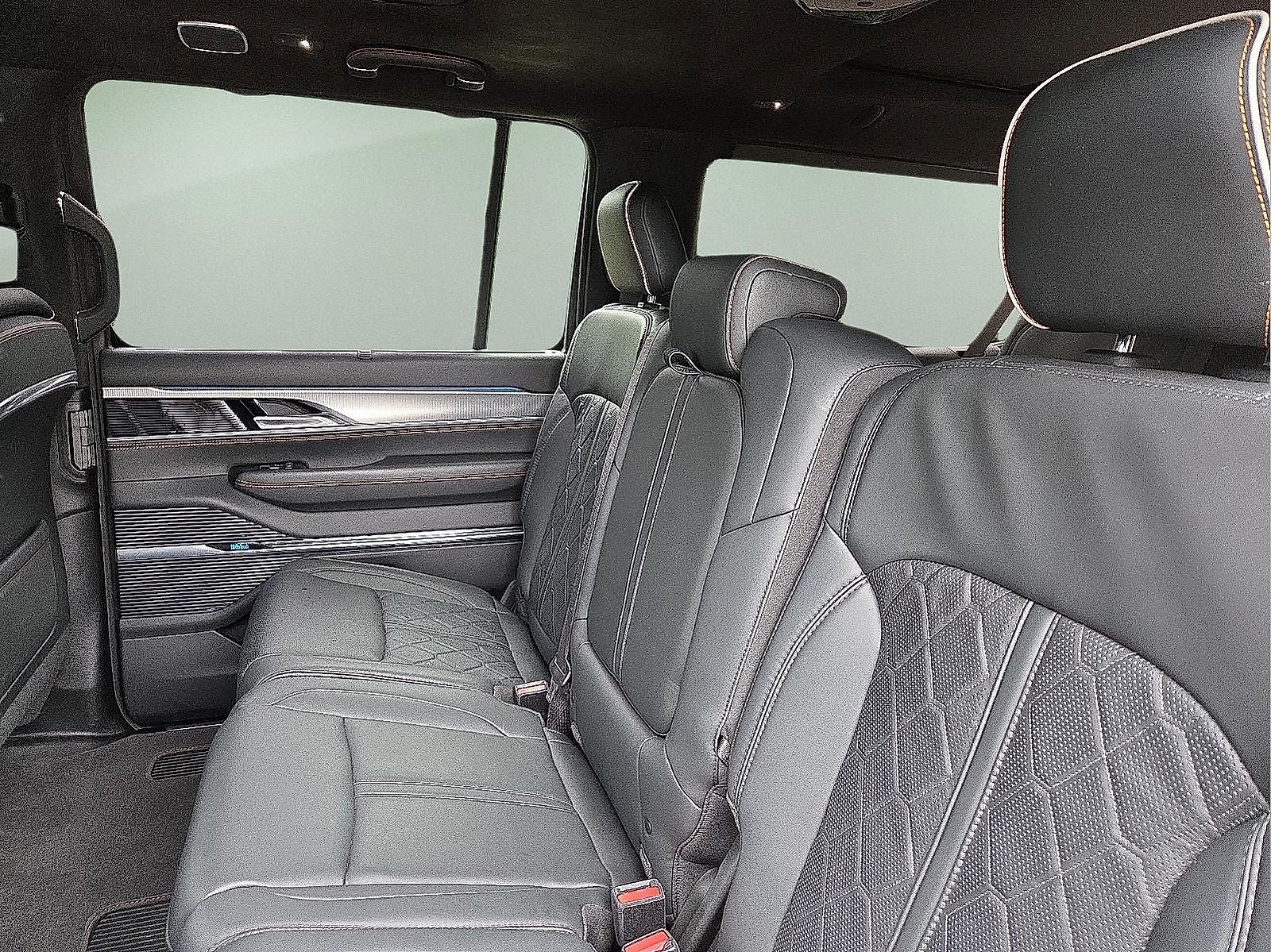 2023 Jeep Grand Wagoneer L Series III 4x4