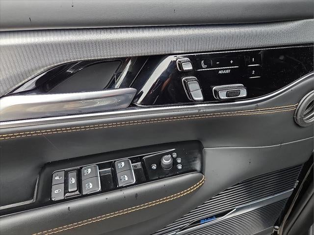 2023 Jeep Grand Wagoneer L Series III 4x4