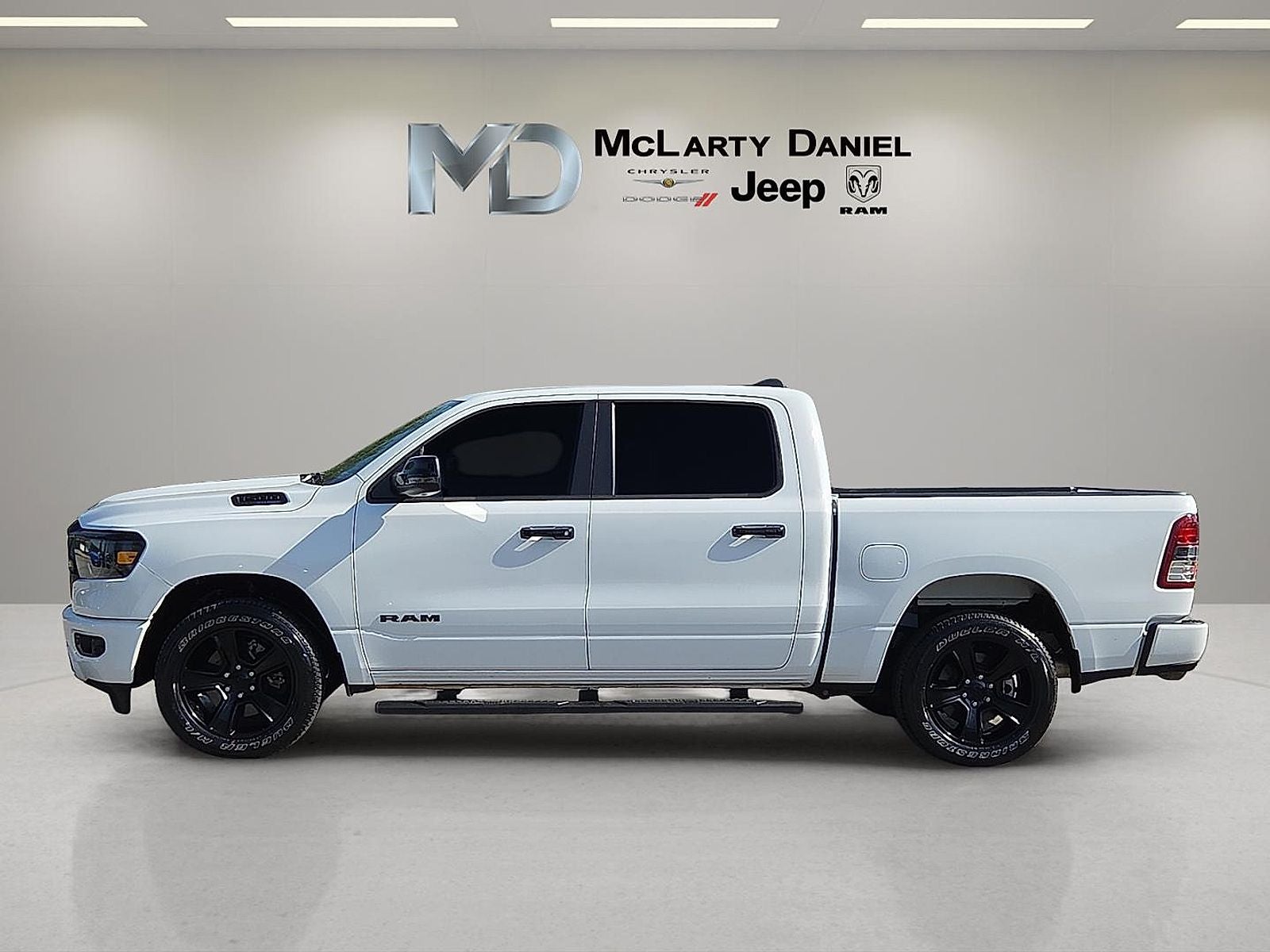 2023 RAM 1500 Big Horn Crew Cab 4x4 5'7' Box