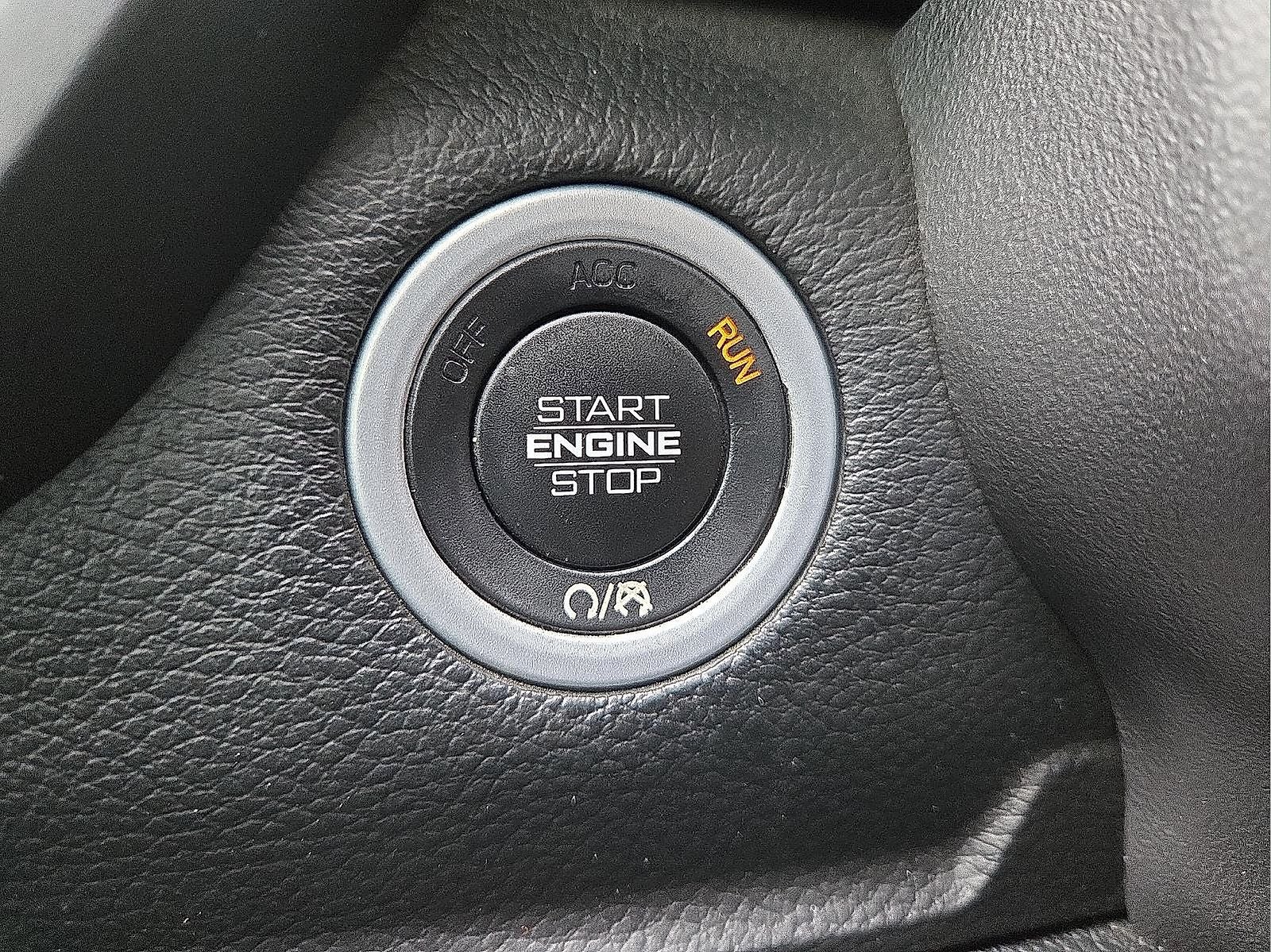 2021 RAM 1500 Laramie Crew Cab 4x4 5'7' Box
