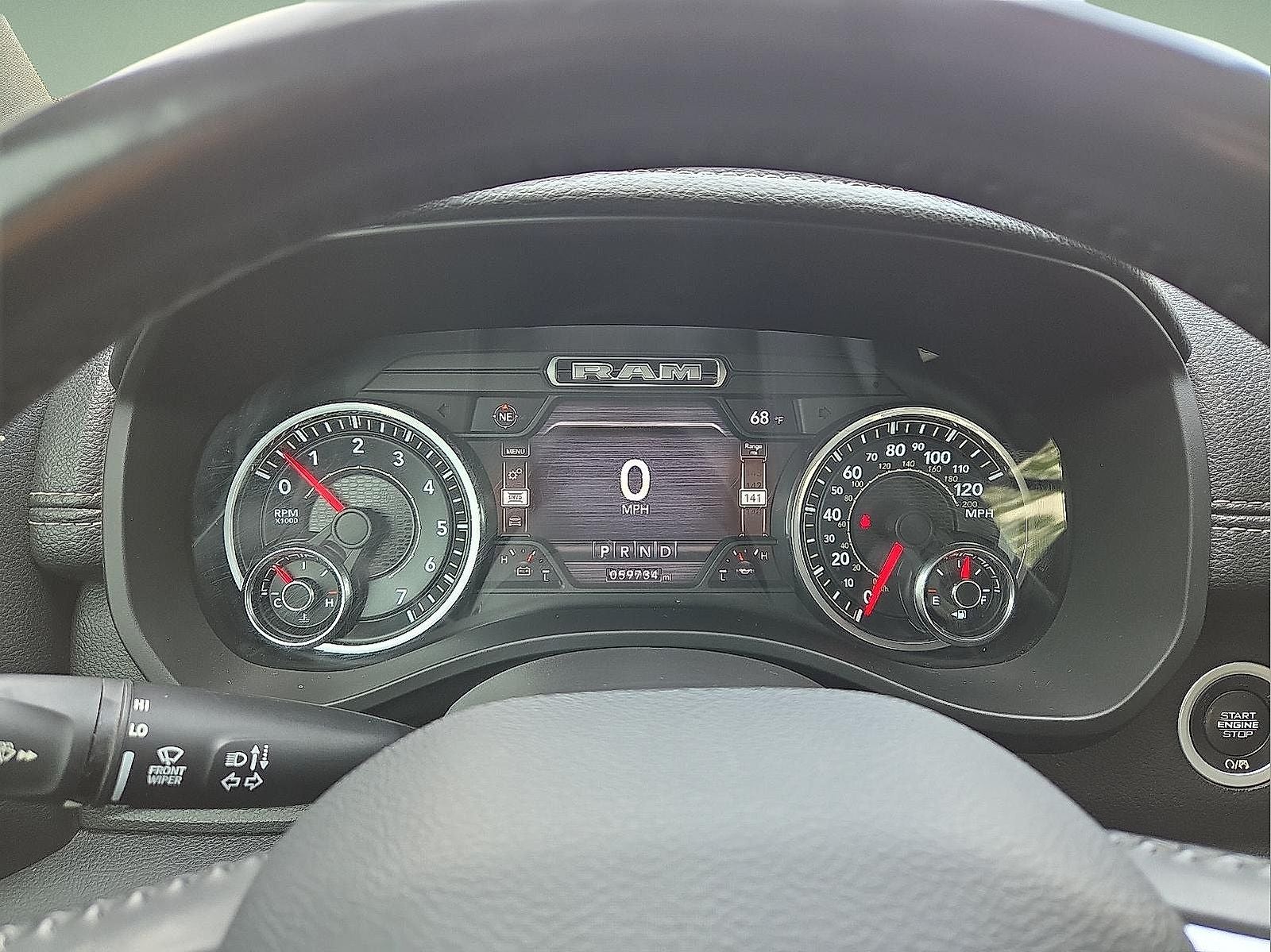 2021 RAM 1500 Laramie Crew Cab 4x4 5'7' Box