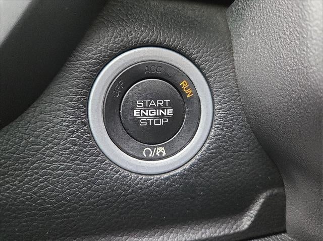 2021 RAM 1500 Laramie Crew Cab 4x4 5'7' Box