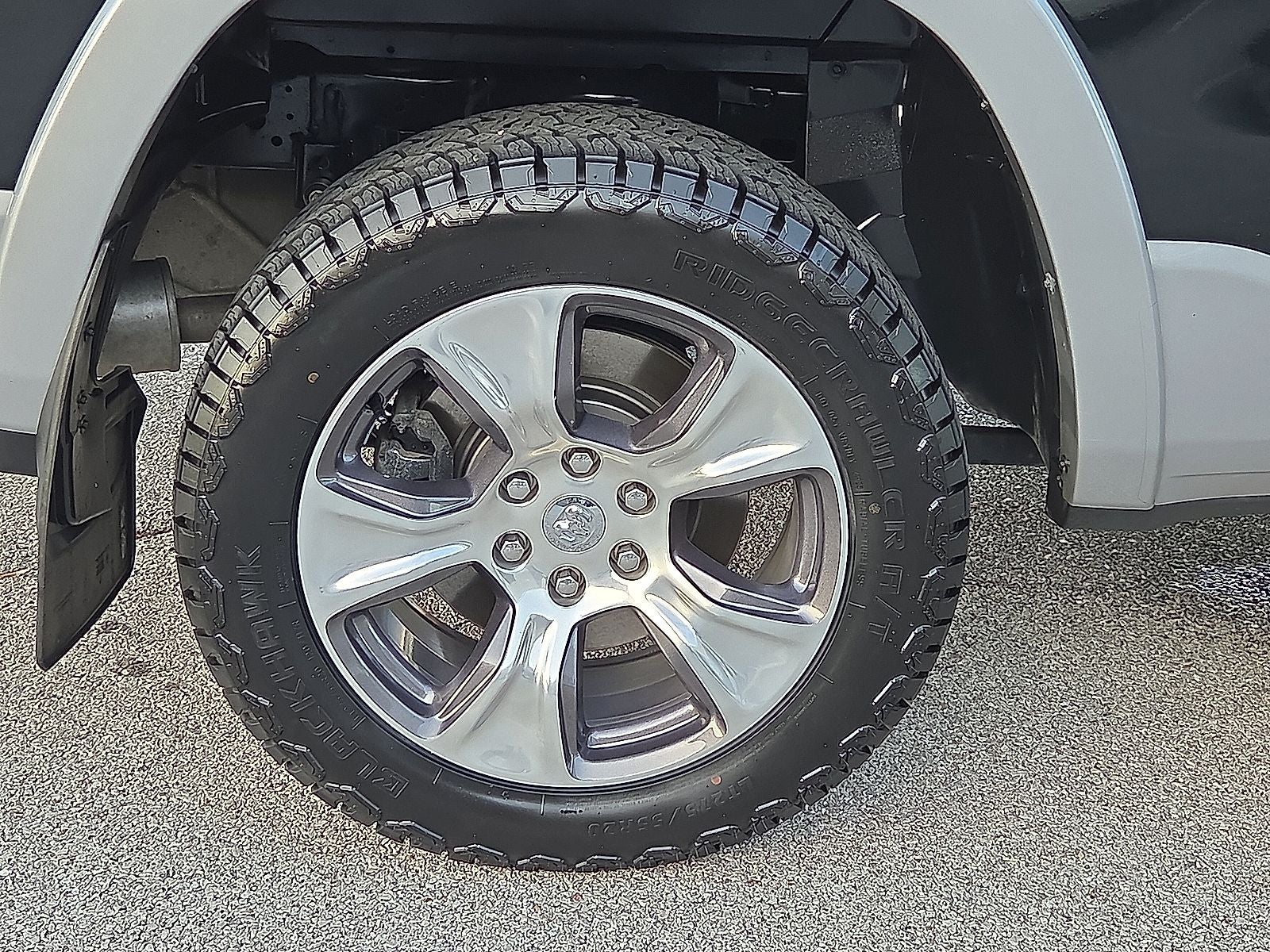 2021 RAM 1500 Laramie Crew Cab 4x4 5'7' Box