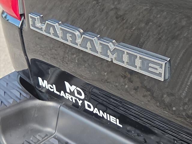 2023 RAM 1500 Laramie Crew Cab 4x4 5'7' Box