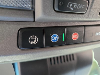 2022 Chevrolet Silverado 1500 4WD Crew Cab Short Bed Custom