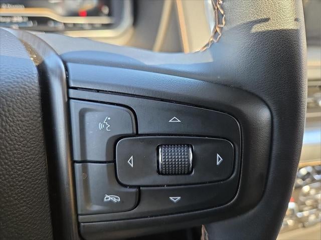 2023 GMC Yukon XL 4WD AT4