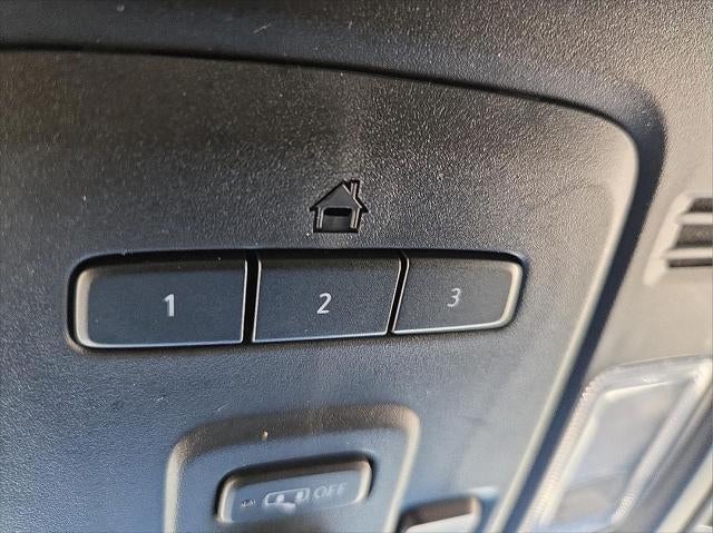 2023 GMC Yukon XL 4WD AT4