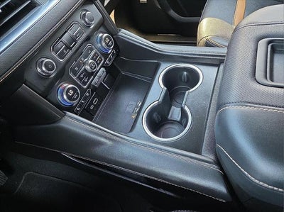 2023 GMC Yukon XL 4WD AT4