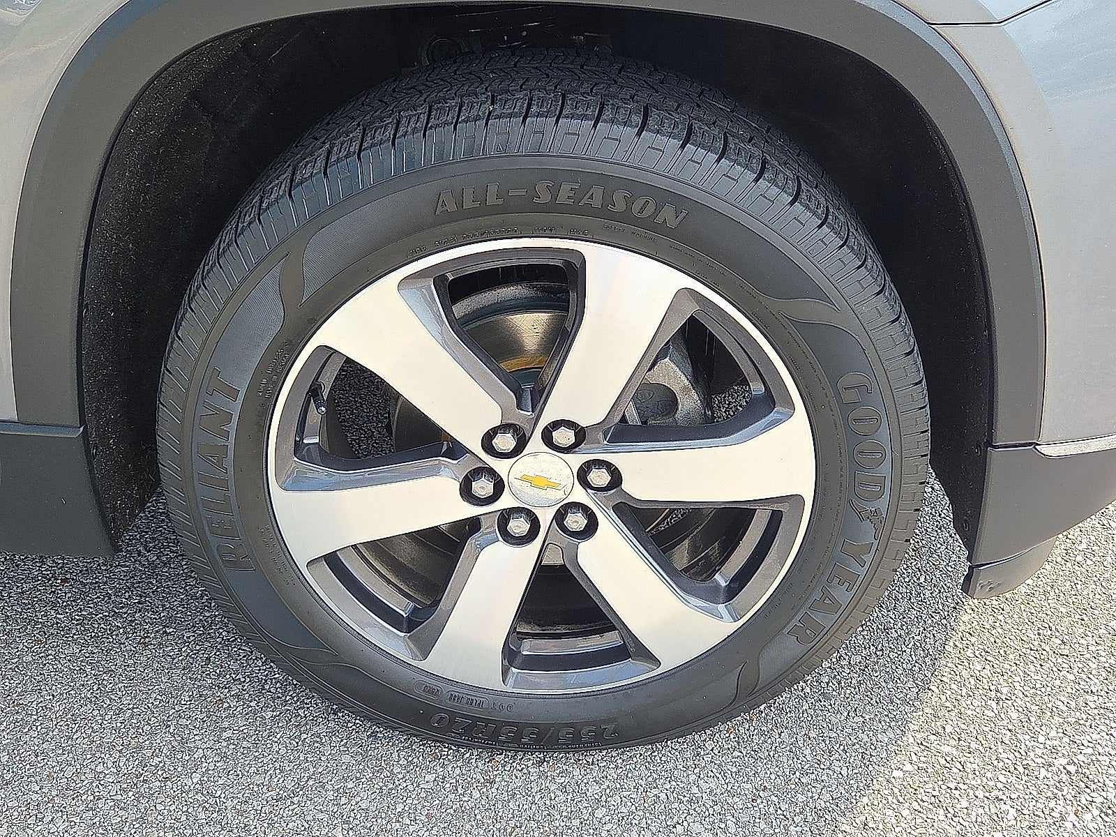 2020 Chevrolet Traverse AWD LT Leather