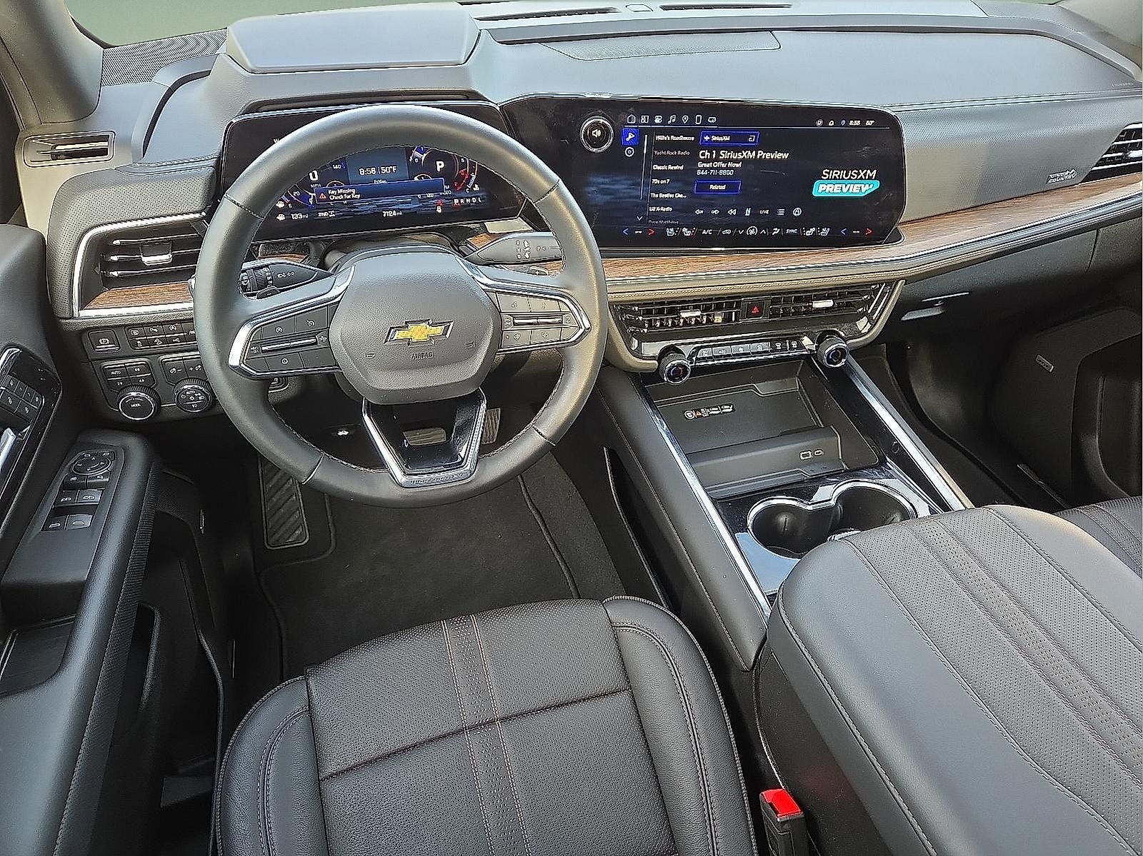 2025 Chevrolet Suburban 4WD High Country