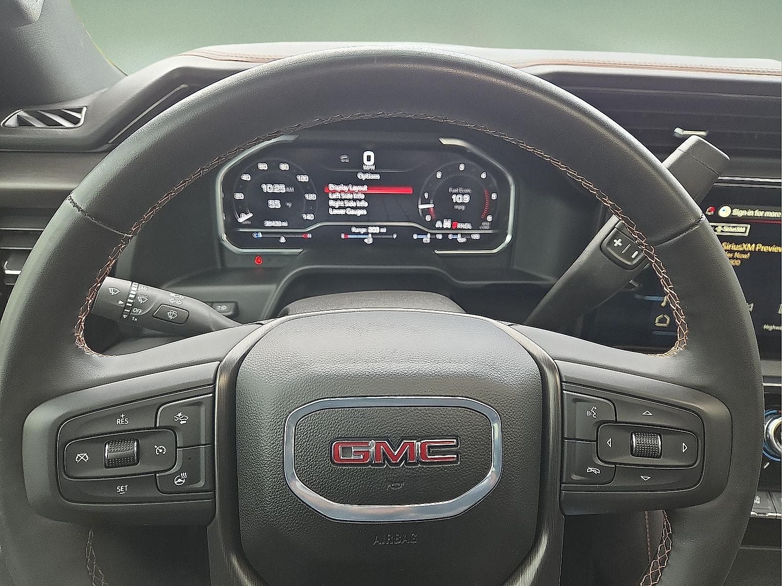 2025 GMC Sierra 2500HD 4WD Crew Cab Standard Bed AT4