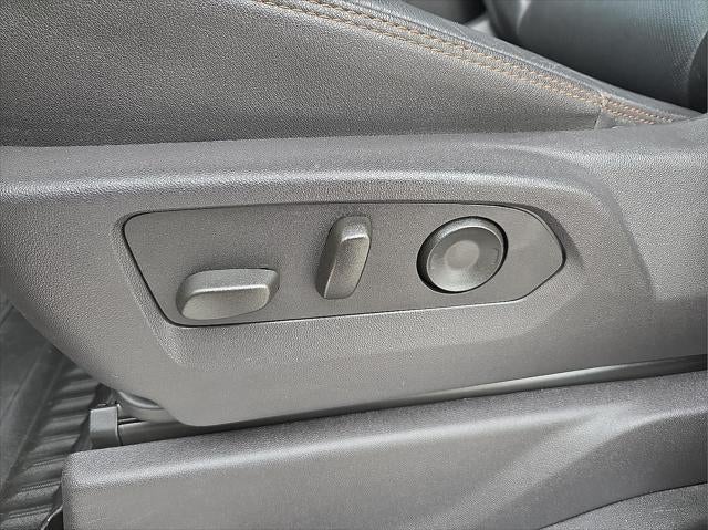 2025 GMC Sierra 2500HD 4WD Crew Cab Standard Bed AT4