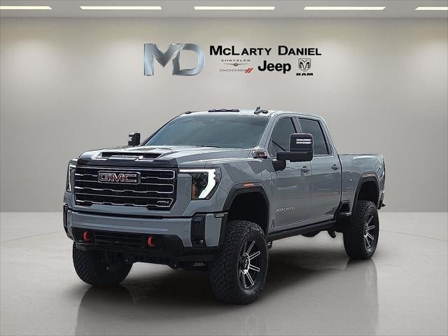 2025 GMC Sierra 2500HD 4WD Crew Cab Standard Bed AT4