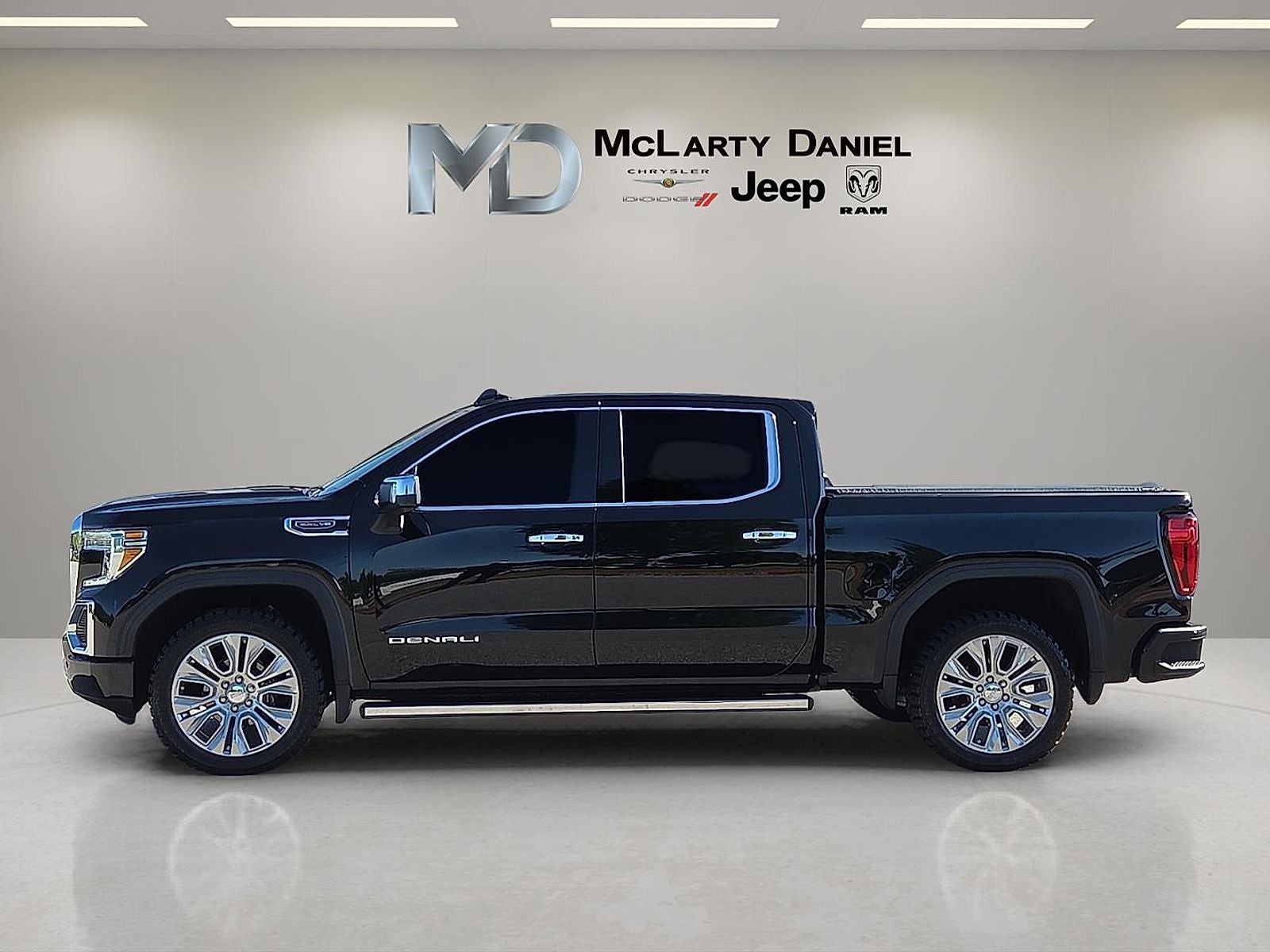 2022 GMC Sierra 1500 Limited 4WD Crew Cab Short Box Denali