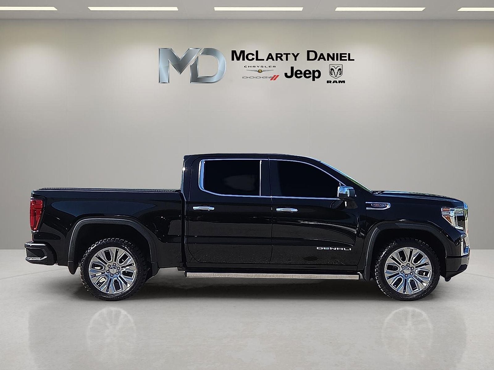 2022 GMC Sierra 1500 Limited 4WD Crew Cab Short Box Denali