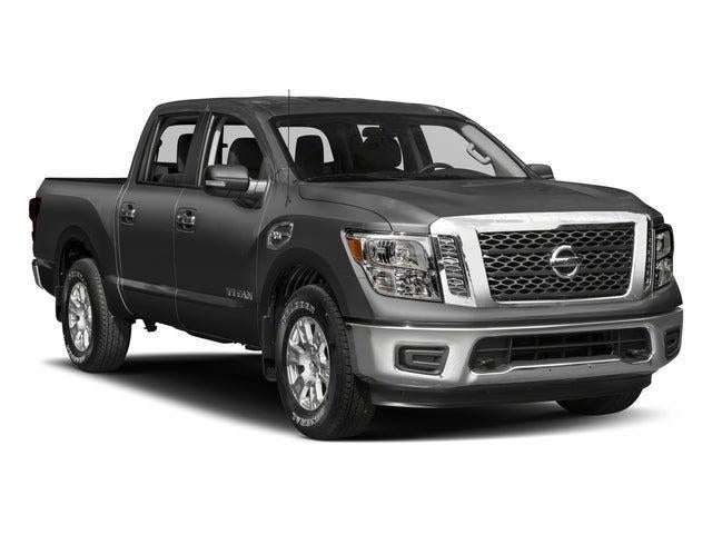 2017 Nissan TITAN SV