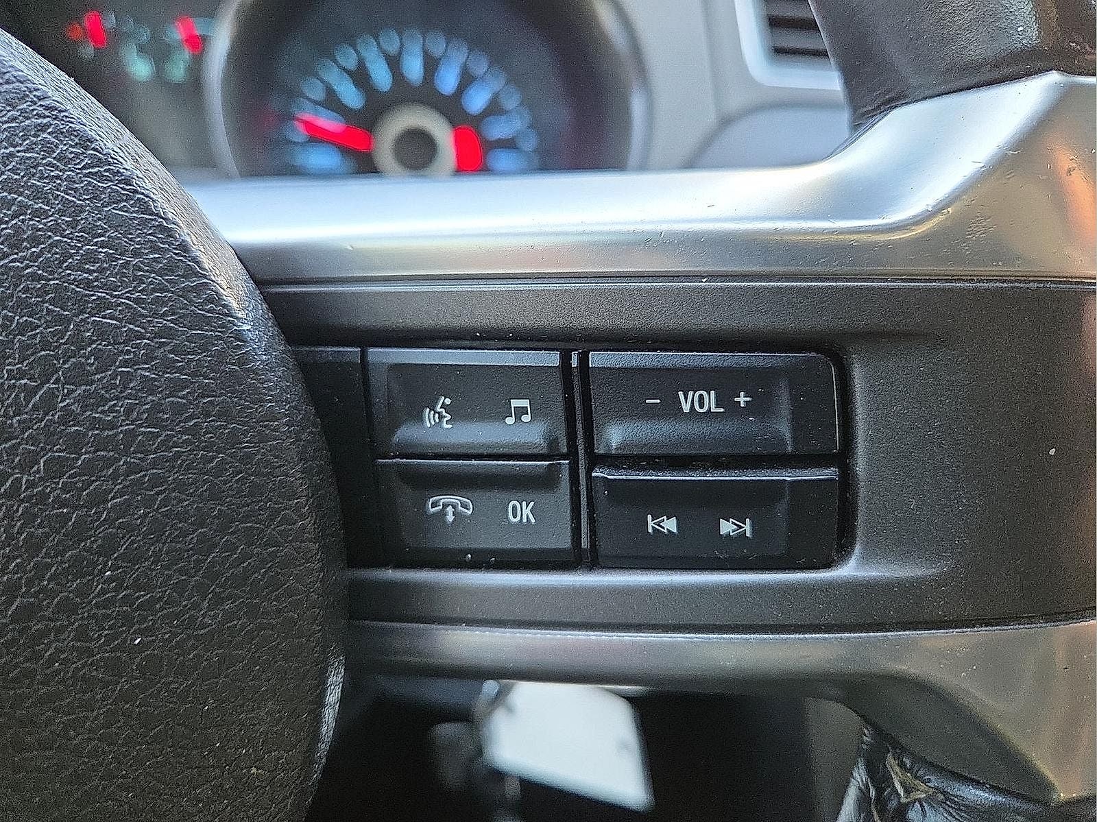 2014 Ford Mustang V6