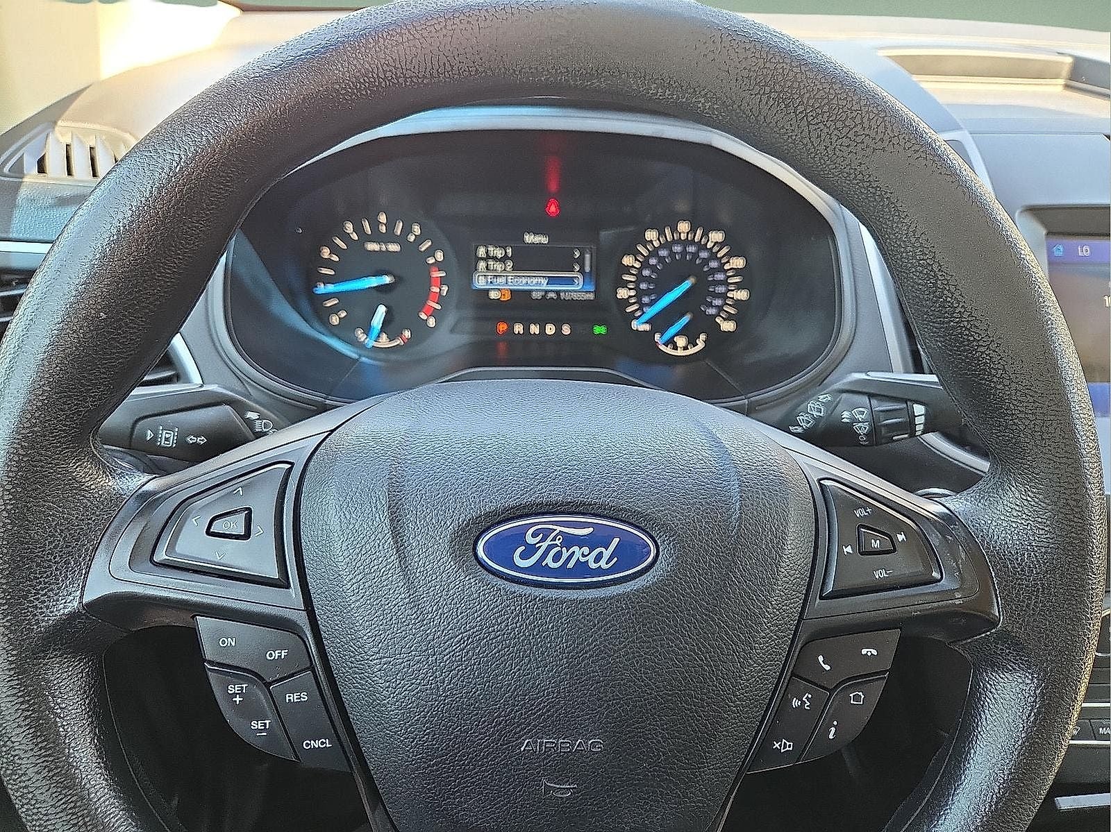 2020 Ford Edge SE